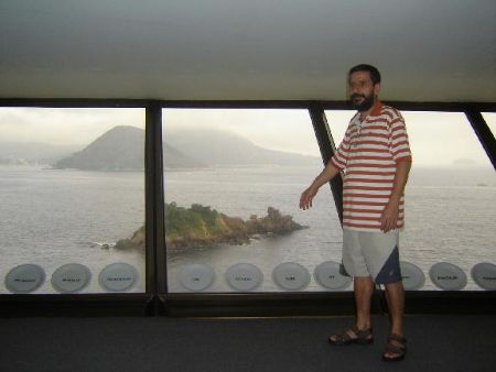 Joo Carlos no MAC (Museu de Arte Contempornea), em Niteri.