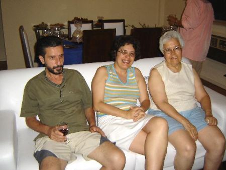 Noite de Natal (2005). Da direita para esquerda: Tia Pilar, Sonia e Joo Carlos.